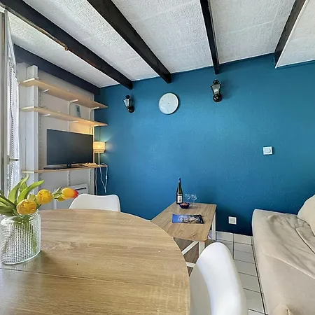 Port Saint-jacques-2 By Interhome